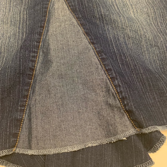 ⭐️Host Pick 7/24 Denim Skirt By Drama Sz 16⭐️ - Picture 2 of 8